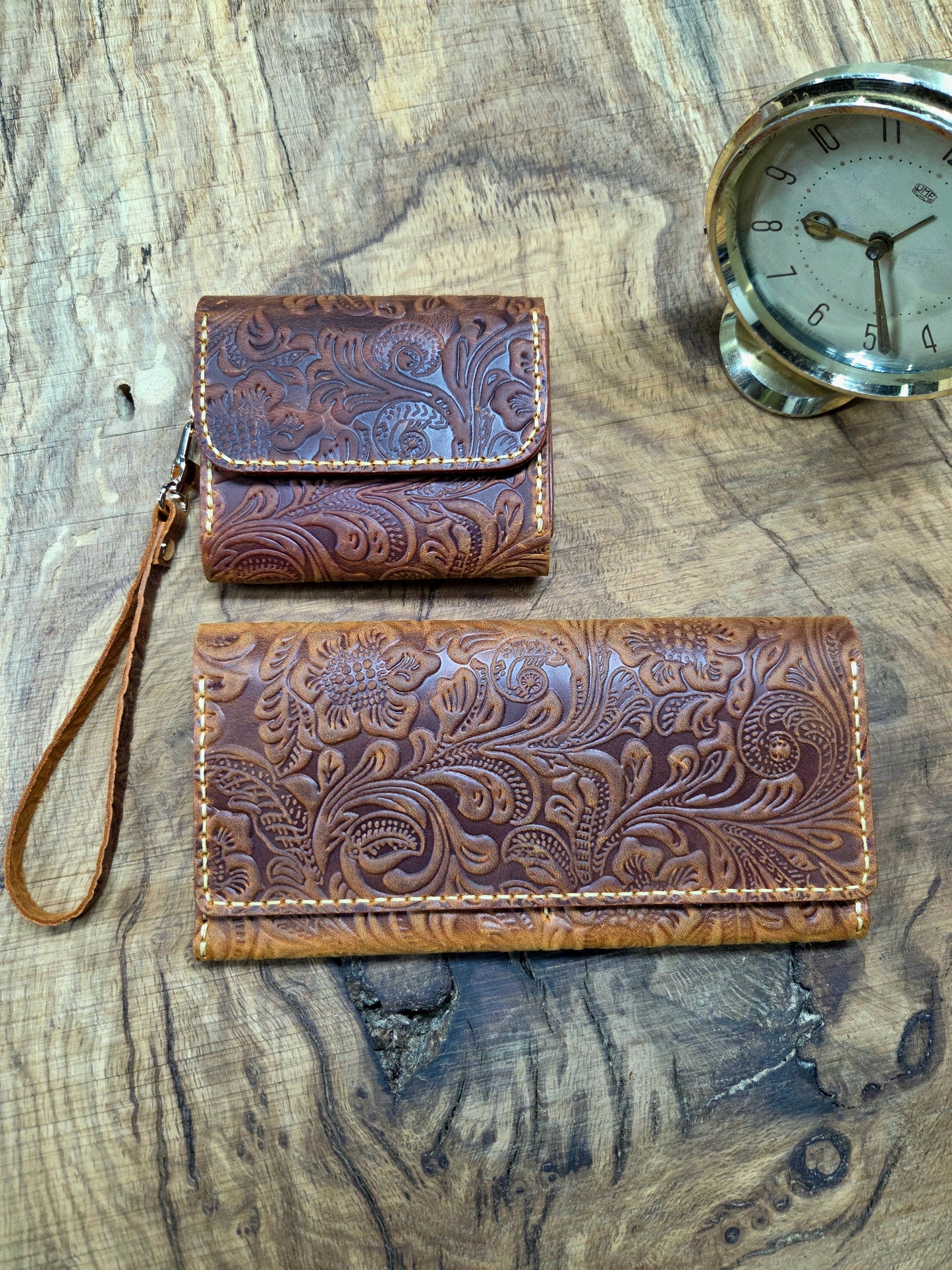 Mustang Large Camel Set
