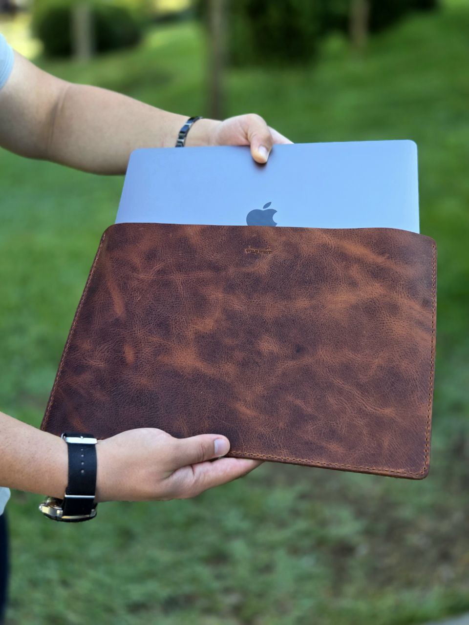 Macbook Kılıfı Düz Deri 13 inç Slim Kılıf