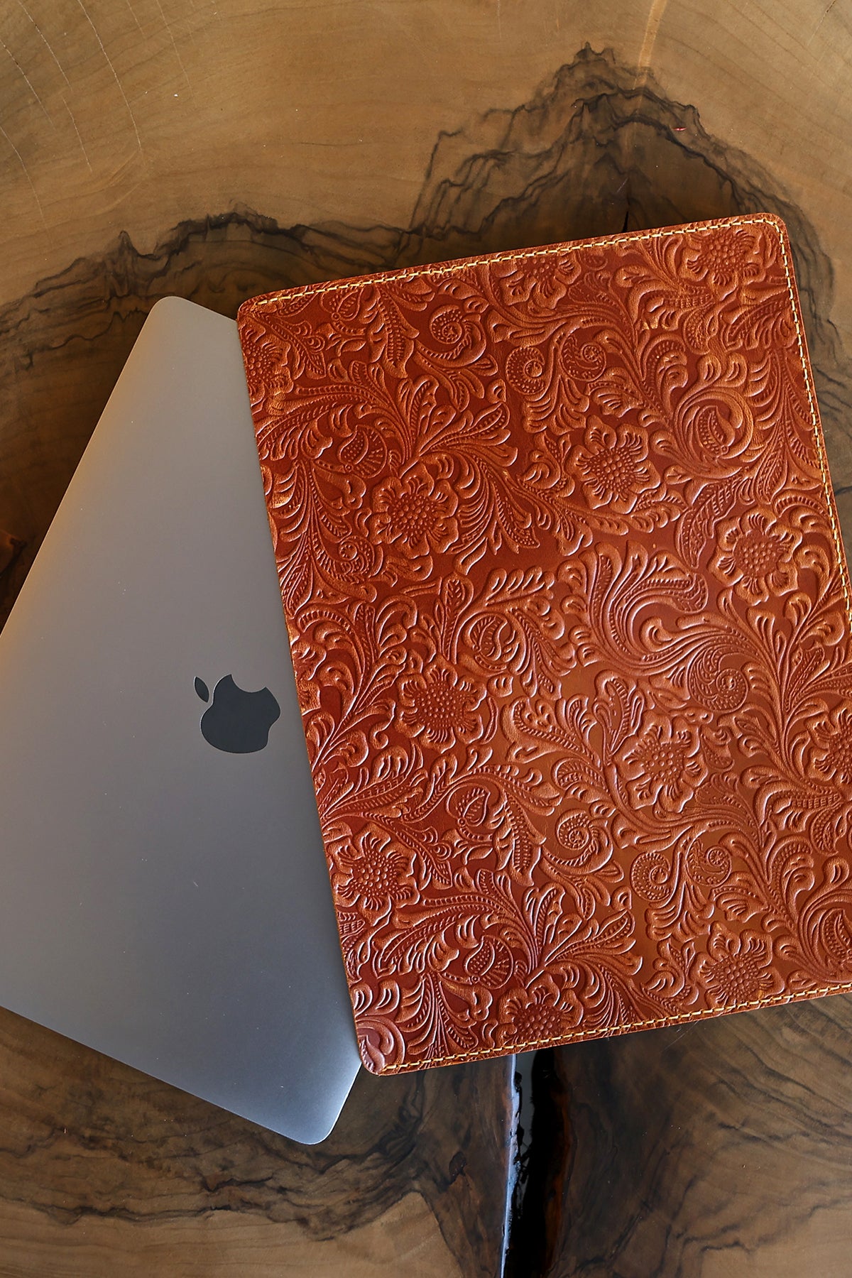 Macbook Kılıfı Rose Desen 13 inç Slim Kılıf