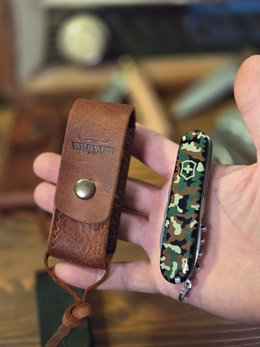 Victorinox 1.3713.94 Kamuflajlı Huntsman Çakı(Deri Çakı Kılıfı Hediyeli!)