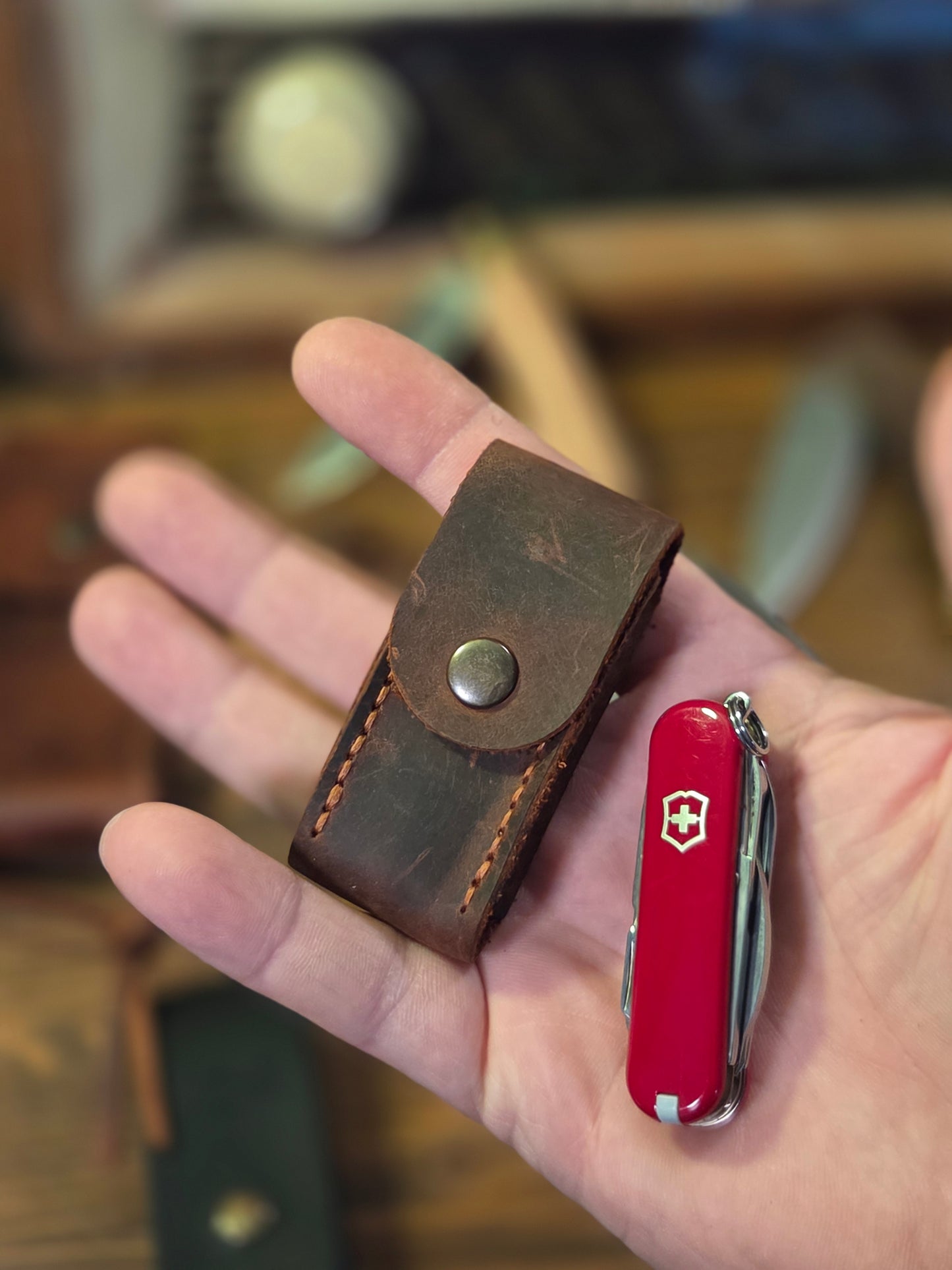 Victorinox 0.6385 MiniChamp Çakı(Deri Çakı Kılıfı Hediyeli!)