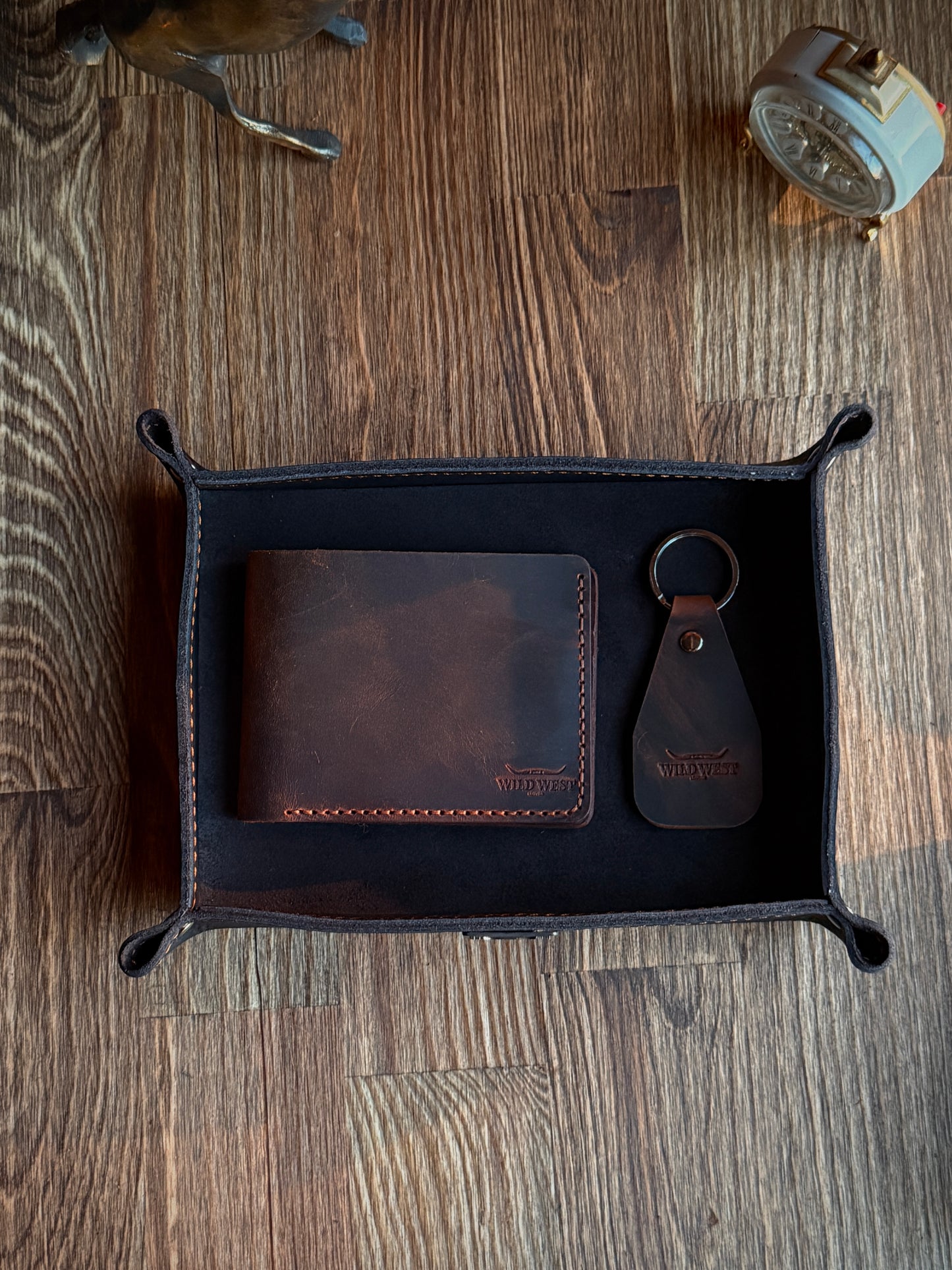 Collector Set - Deri Tepsi + Classic Cüzdan + Anahtarlık