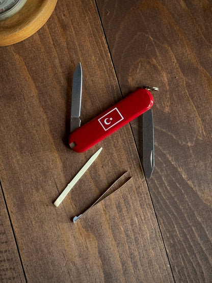 Victorinox Türk Bayrağı Özel Baskı 0.6123 Escort Çakı (Deri Çakı Kılıfı Hediyeli!)